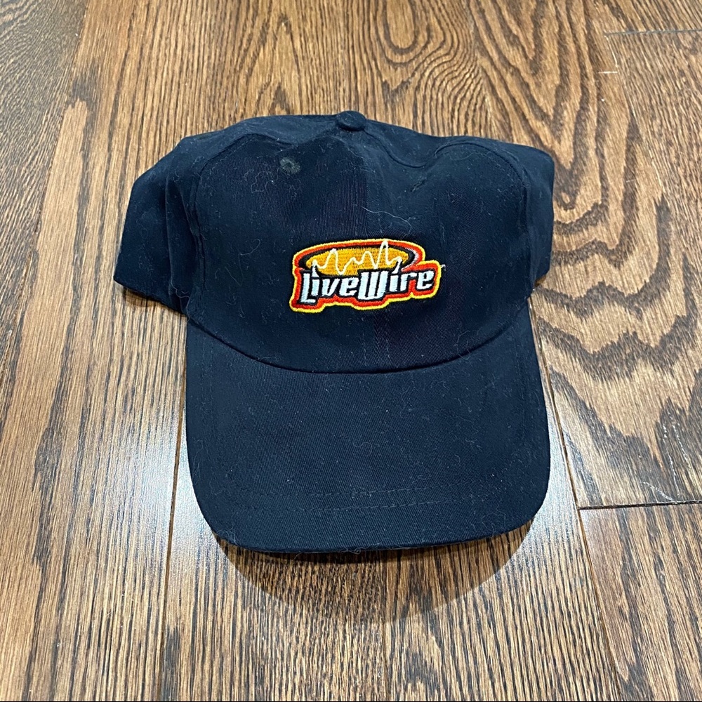 {LiveWire} Cap, OS